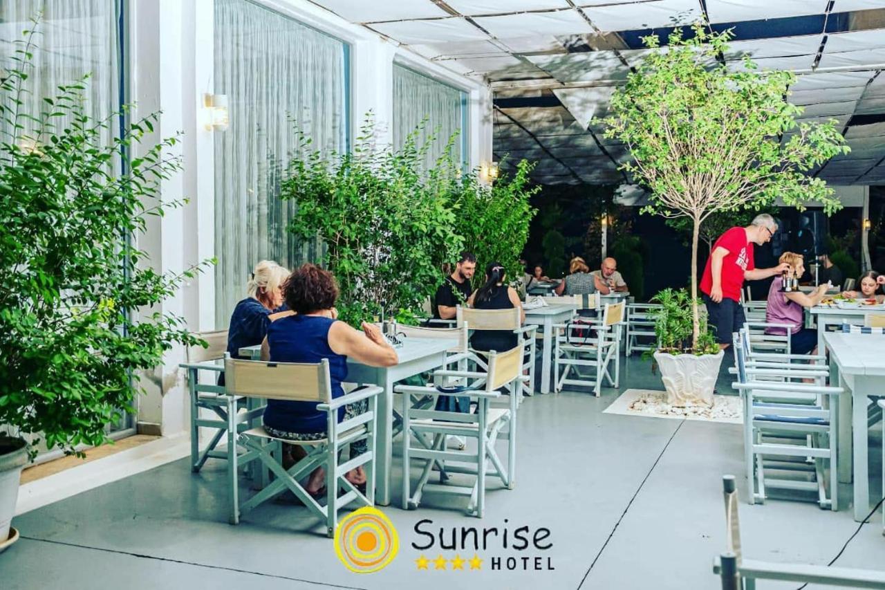 Sunrise Hotel ซารานเดอ ภายนอก รูปภาพ